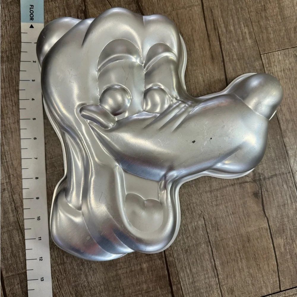 Vintage Wilton Disney Pluto Cake Pan Aluminum Mold 515-604 Disney Productions